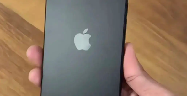 iPhone16如何更换壁纸